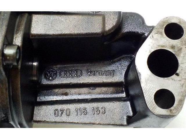 Čerpadlo oleje 070115153, 070115105A Volkswagen Transporter - Caravelle T5 2.5