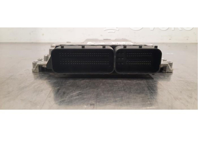 Блок управления двигателя 32255068 Volvo XC40