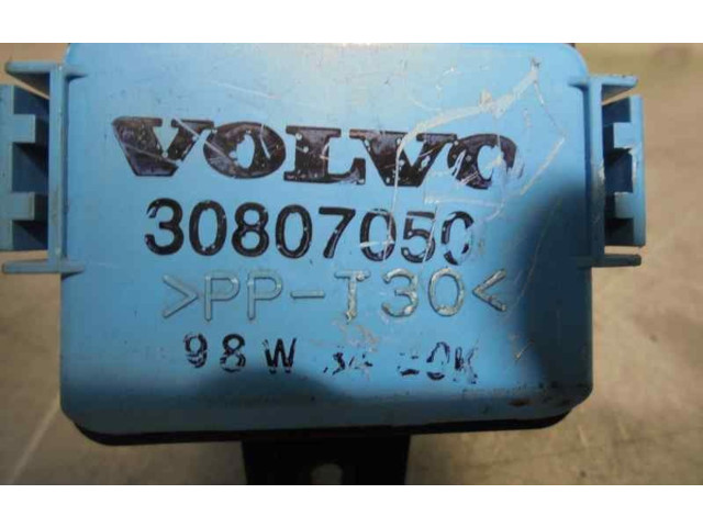 Pojistková skříňka Řídící jednotka BSM 30807050 Volvo S40, V40 1997