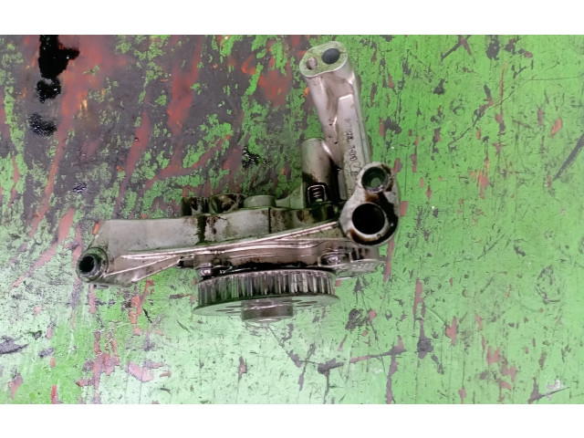 Масляный насос 03L115105C Skoda Fabia Mk2 (5J)