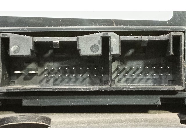 Модуль блока управления кондиционером 8T1820043AGXZF, 8T1820043AM   Audi A4 Allroad