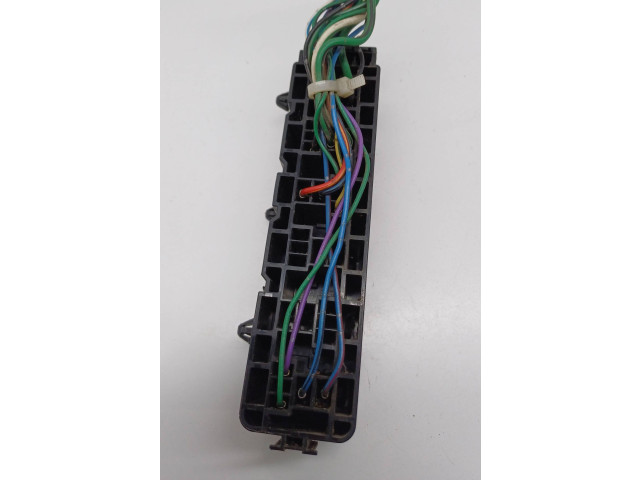 Pojistková skříňka 0UTLET, 20a Subaru Outback (BS) 2015