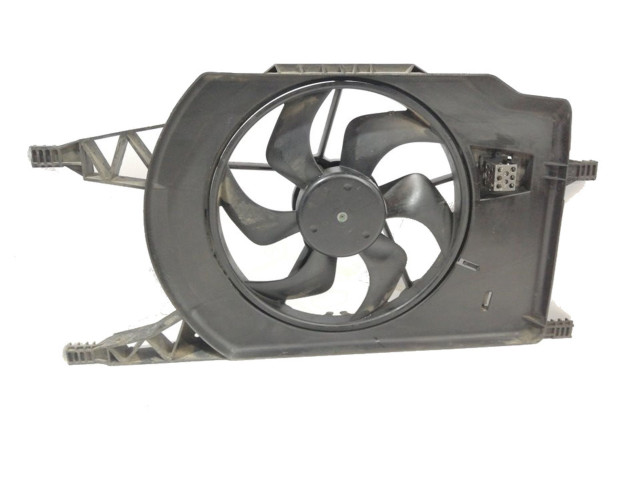 Вентилятор радиатора     820002563    Renault Vel Satis 