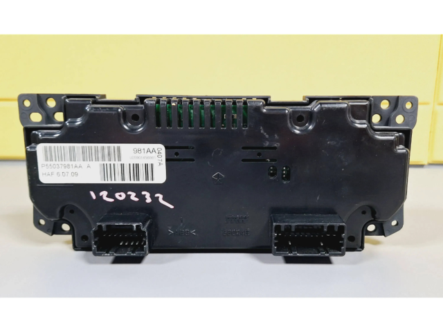 Блок управления климат-контролем P55037981AA, 0050901456065 Jeep Grand Cherokee (WK)