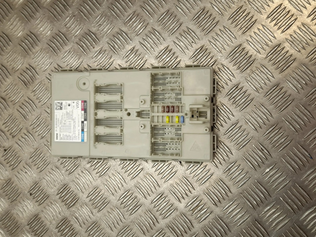 Pojistková skříňka 8800390 BMW 5 G30 G31 2017