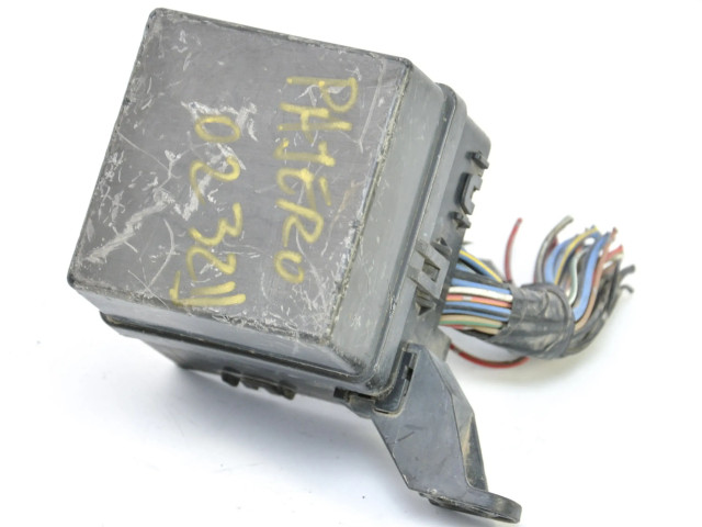  Pojistková skříňka MR482591, PR045-00000   Mitsubishi Pajero 1990