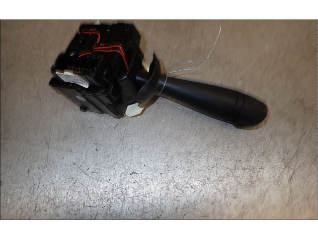 Ручка стеклоочистителей 8201168008 Dacia Lodgy