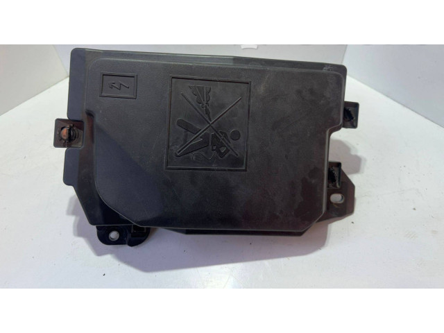 Блок предохранителей 284B07078R Renault Clio V