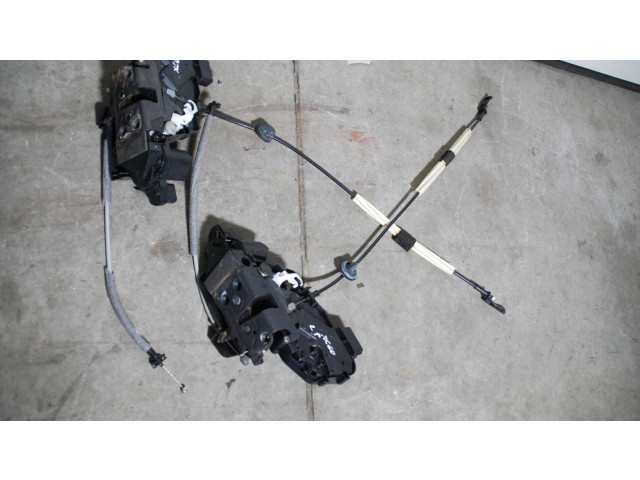 Zámek zadních dveří 185KM Volvo XC60 2015