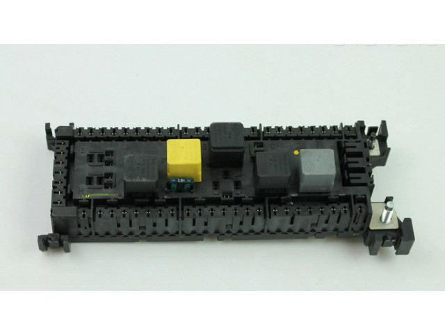   Pojistková skříňka A1669063901   Mercedes-Benz ML W166 2015