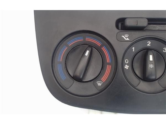Блок управления климат-контролем 735496445 Fiat Qubo