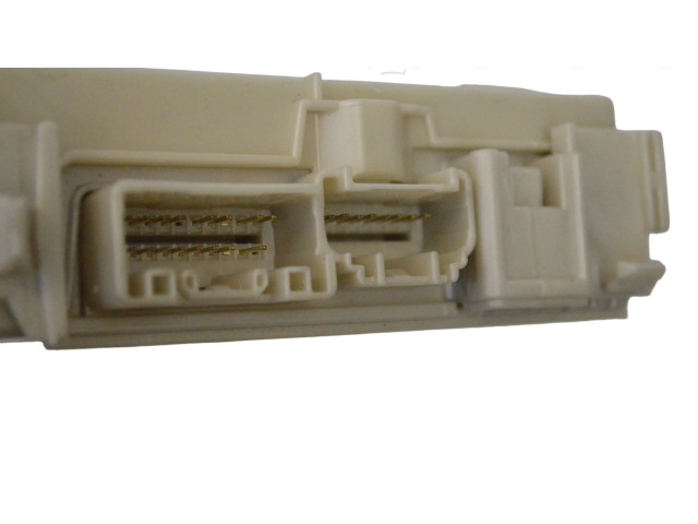 Блок комфорта 8267030250 Lexus GS 300 350 430 450H