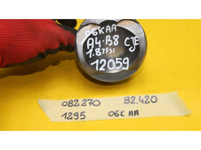 Píst Audi A4 S4 B8 8K