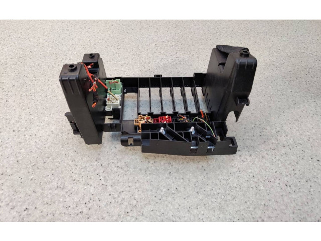 Pojistková skříňka 4H0907348C Audi A8 S8 D4 4H 2010