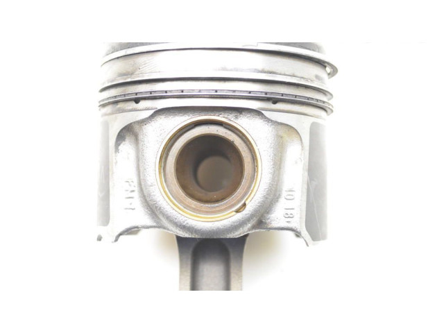 Píst RFGK2Q6205BA   Ford Transit Custom    YMR6 