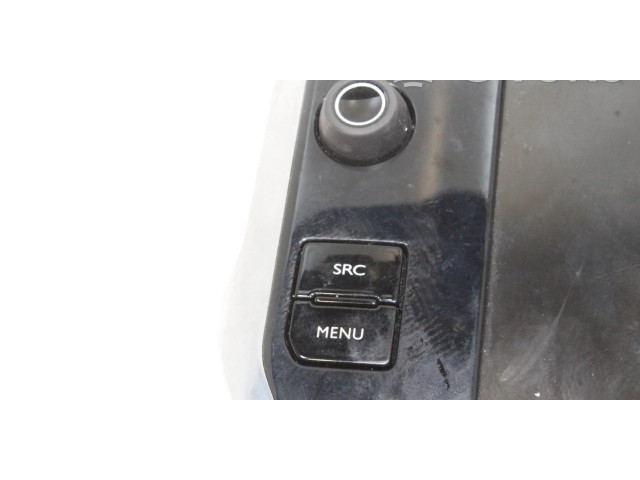 Дисплей       Peugeot 2008 I