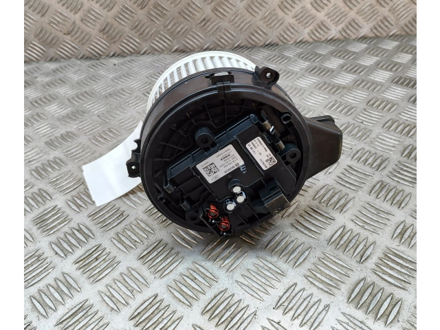 Вентилятор печки    32241017, 0130309504   Volvo XC90