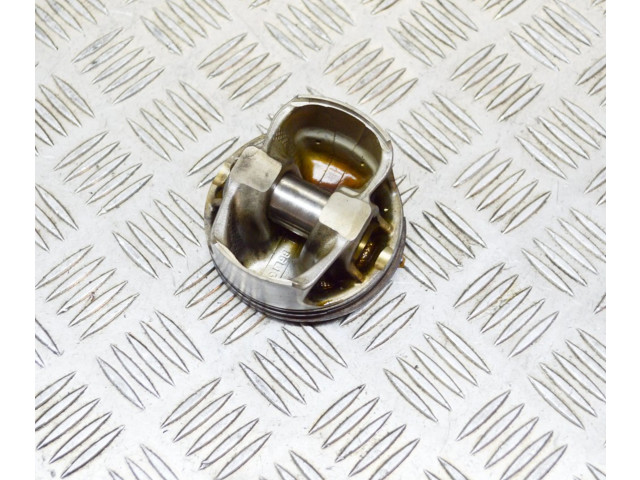 Поршень M 156 B 318342 Maserati Ghibli для бензинового двигателя 3.0