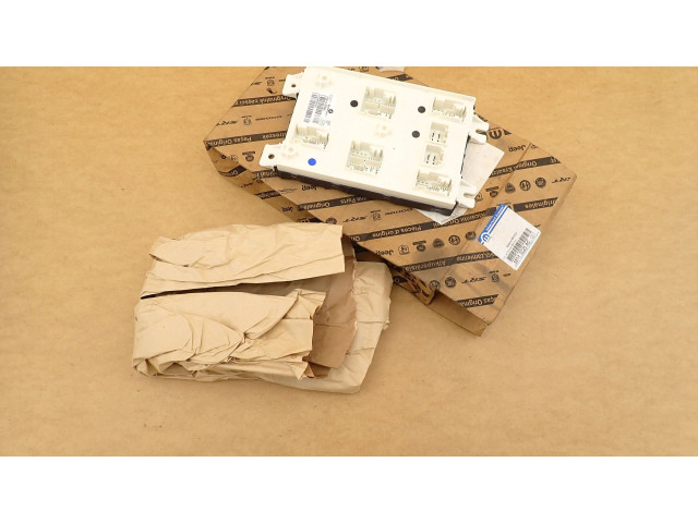 Блок комфорта P68140325AC, 68140325AC   Fiat Freemont   