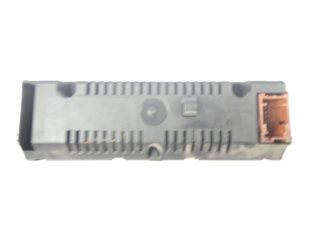 Дисплей       Peugeot Partner