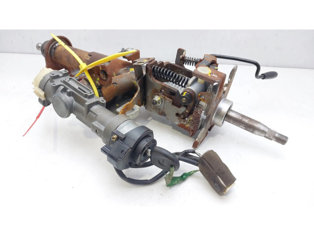 Руль Hyundai Coupe   563002C000      