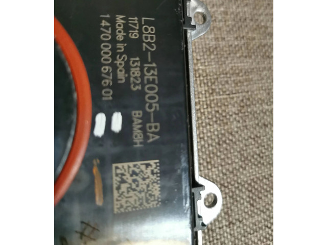 Блок управления Xenon L8B213E005BA, 147000067601 Land Rover Evoque II