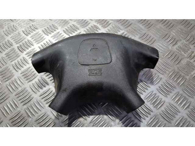 Подушка безопасности водителя MR792326, MD013110599 MR-792326 A Mitsubishi Pajero Pinin