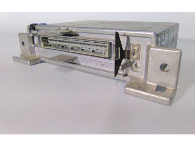 Блок управления двигателя 0280800060 Volkswagen Golf II