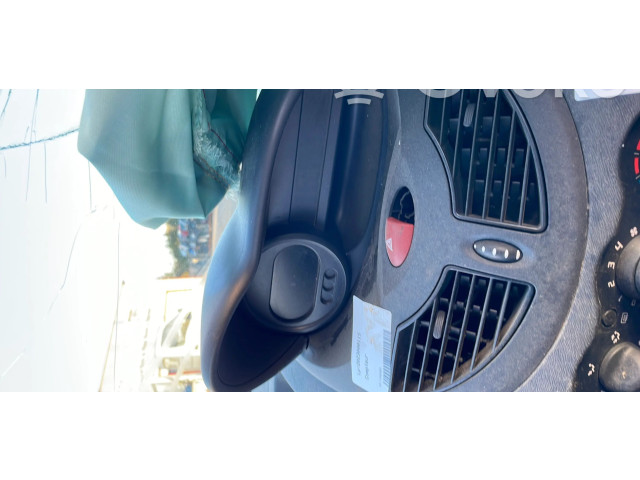 Панель приборов 8200725330   Renault Twingo II       