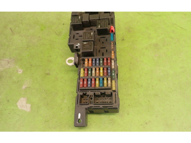 Блок предохранителей  8678449518829015   Volvo V70    
