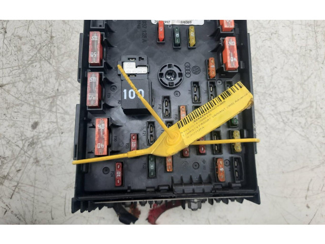   Pojistková skříňka 3C0937125A   Volkswagen PASSAT 2012