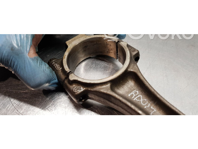 Поршень DDY 04L107065AM001, 03L105401A Skoda Octavia Mk3 (5E)