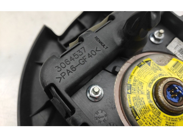 Подушка безопасности водителя 3064537 Dacia Logan I