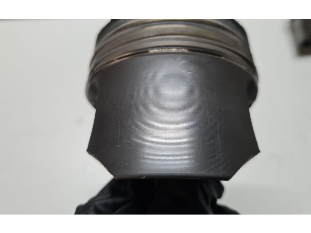 Píst 87L32, OM606 Mercedes-Benz E W210 OM606