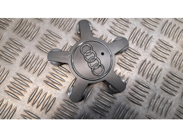 Заводская крышка (крышки) от центрального отверстия колеса