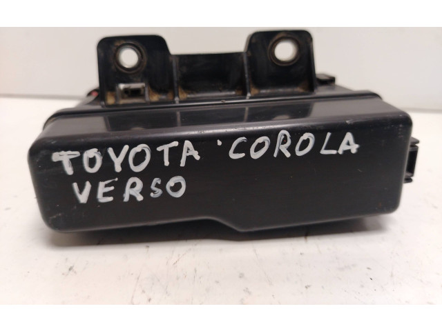 Блок предохранителей  53953W   Toyota Corolla Verso AR10    