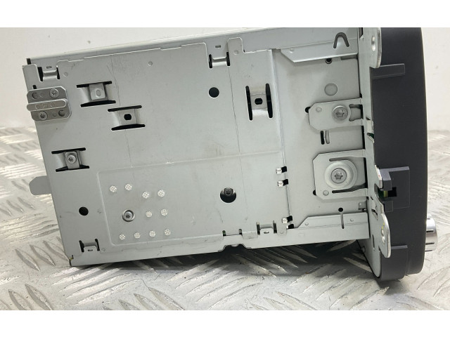 Радио/ проигрыватель CD/DVD / навигация 1K0035186AN    Volkswagen Jetta VI  CAYC 