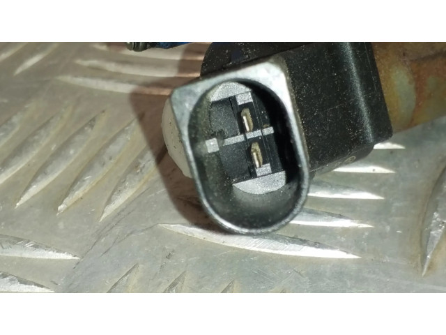 Форсунка 338002F000 KIA Sorento для дизельного двигателя D4HB 2.2