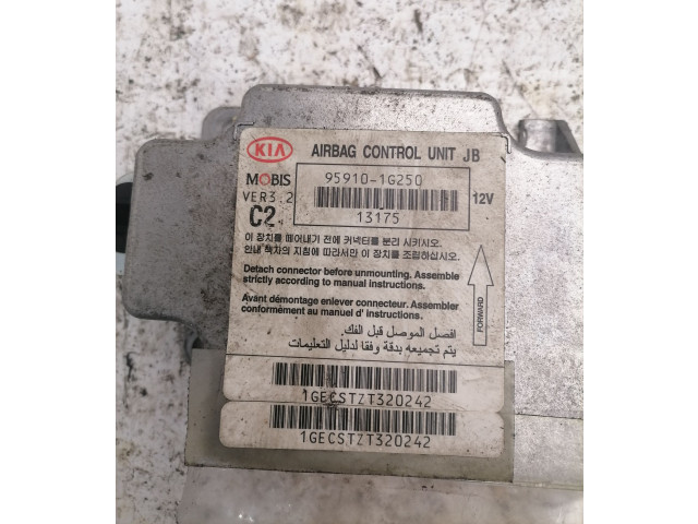 Блок подушек безопасности 0K32B677F0   KIA Rio