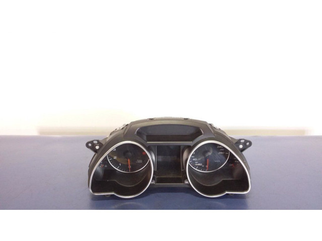 Панель приборов 8T0920931   Audi A5 8T 8F       