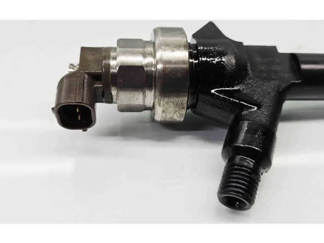 Vstřikovač 5567729 Chevrolet Cruze