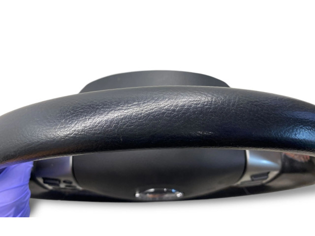 Volant Nissan Note (E11) 2009