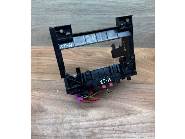 Pojistková skříňka 7M3937499, YM2114A323BA Seat Alhambra (Mk1) 2000