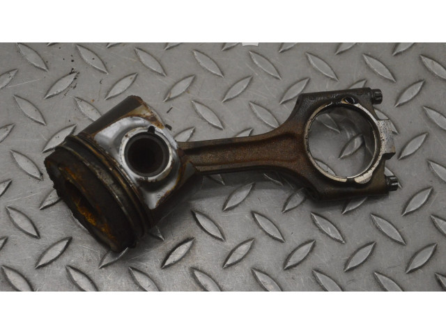 Поршень D 5244 T4 Volvo XC60