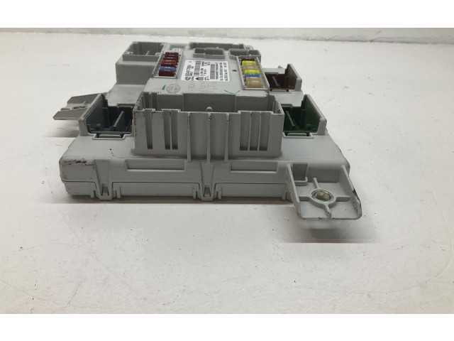   Pojistková skříňka    Alfa Romeo Stelvio 