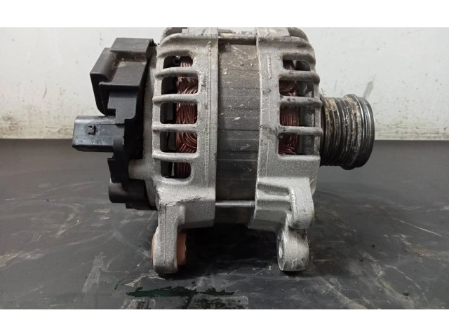 Генератор 04L903023K Audi Q2 -