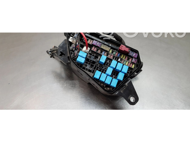 Pojistková skříňka Řídící jednotka BSM 8262042090, 8274042060 Toyota RAV 4 (XA50) 2022