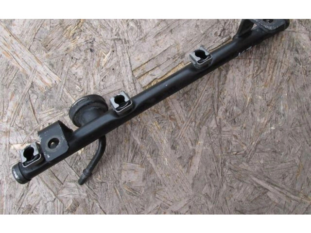 Топливная рампа    Jeep Cherokee III KJ  