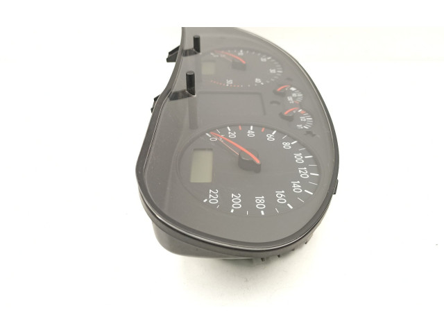 Přístrojová deska  Volkswagen Passat Alltrack 1999 3B1919860C, 110008919  