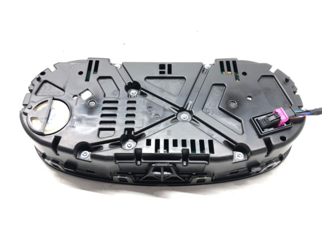 Панель приборов 6V0920730B   Skoda Fabia Mk3 (NJ)       